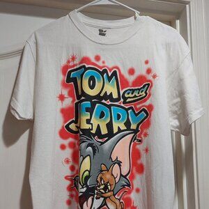 Tom & Jerry on white T-shirt Sz M